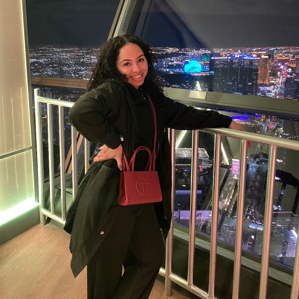 Meet your Posher, Paris